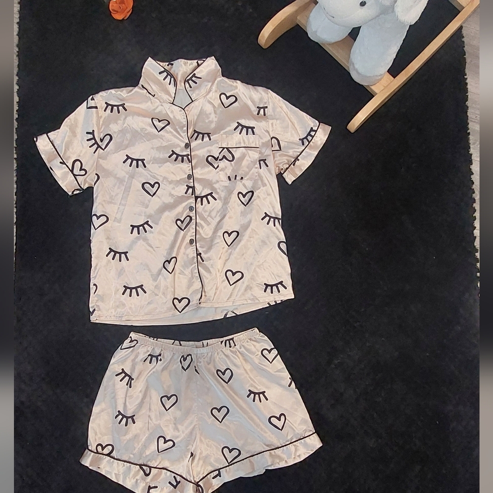 Eyelash & Heart Print Pajama Set